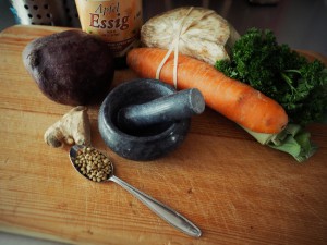 Rote-Bete-Suppe: Zutaten für eine gesunde, wärmende Suppe